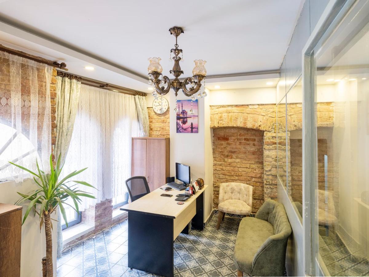 The Red Tent Suite 88 Istanbul Bagian luar foto